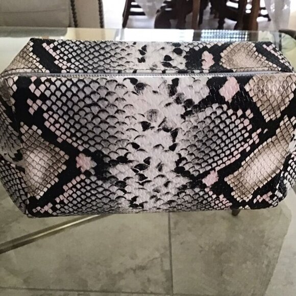 tarte Cosmetics Vegan Zippered Snakeskin Makeup Bag - BRAND NEW - Picture 8 of 9
